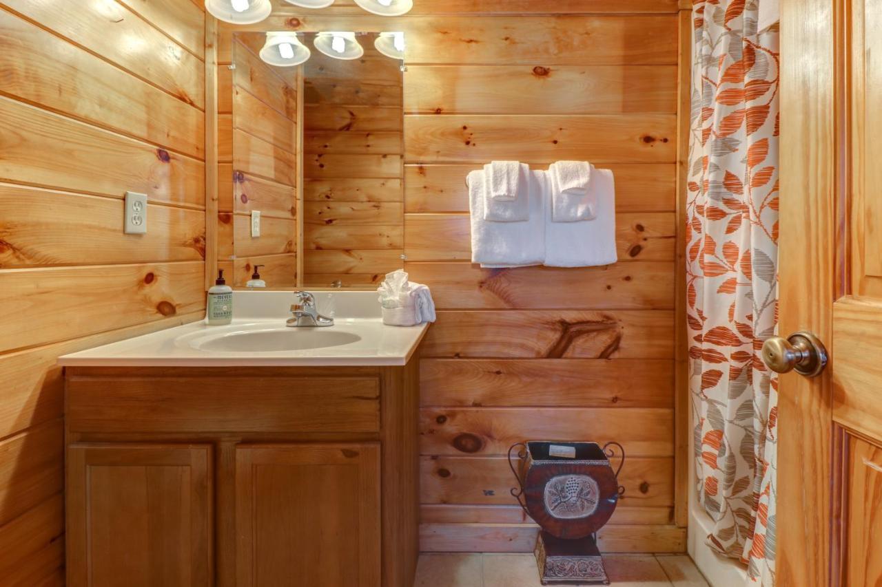 Peaceful Setting Cabin Pigeon Forge Exterior photo