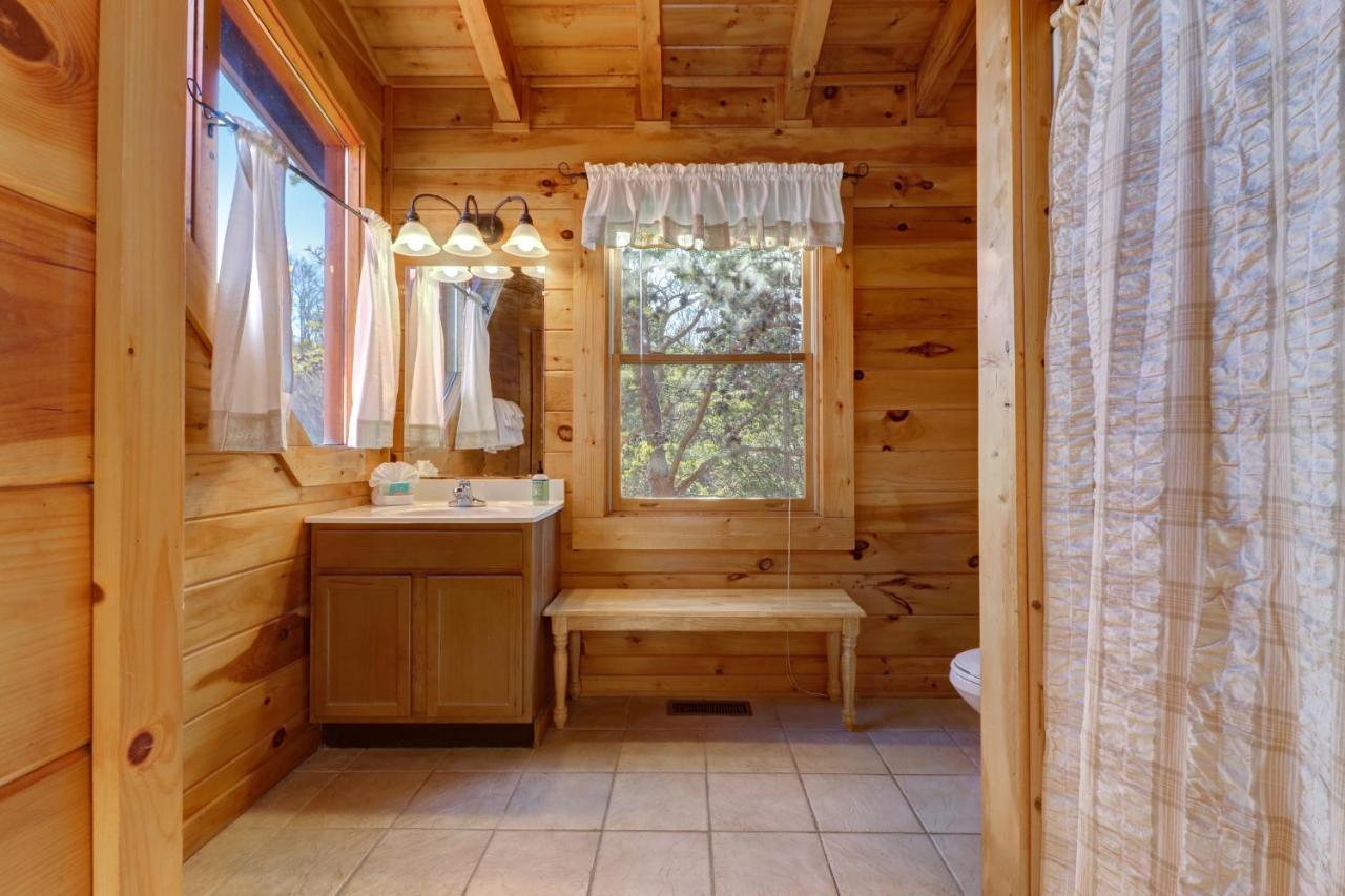 Peaceful Setting Cabin Pigeon Forge Exterior photo